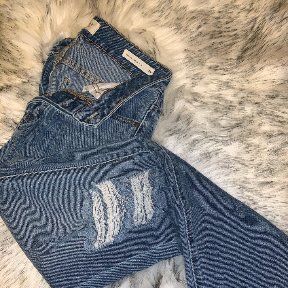 Pacsun junior’s high rise vintage boyfriend jean
